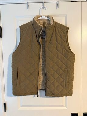 RAINFOREST Quilted Sherpa-Lined Vest - Tan